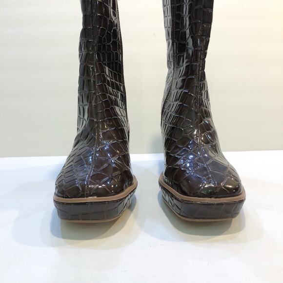 Urban Outfitters UO Bella Brown Croc Embossed Boots - Picture 5 of 12